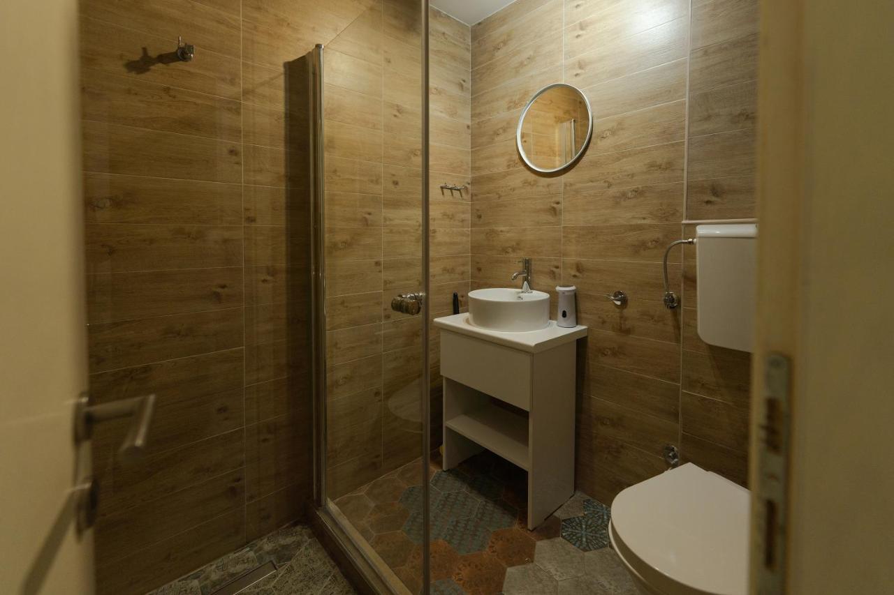 Sleep Hostel Ni Екстериор снимка