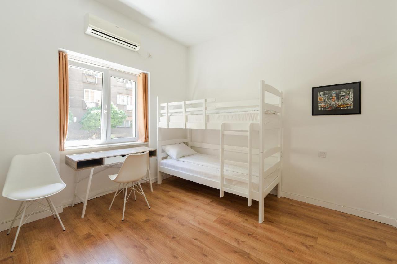 Sleep Hostel Ni Екстериор снимка